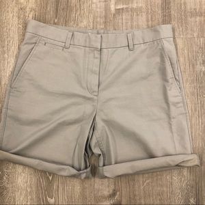 Gap shorts khakis boyfriend roll up 8 gray grey